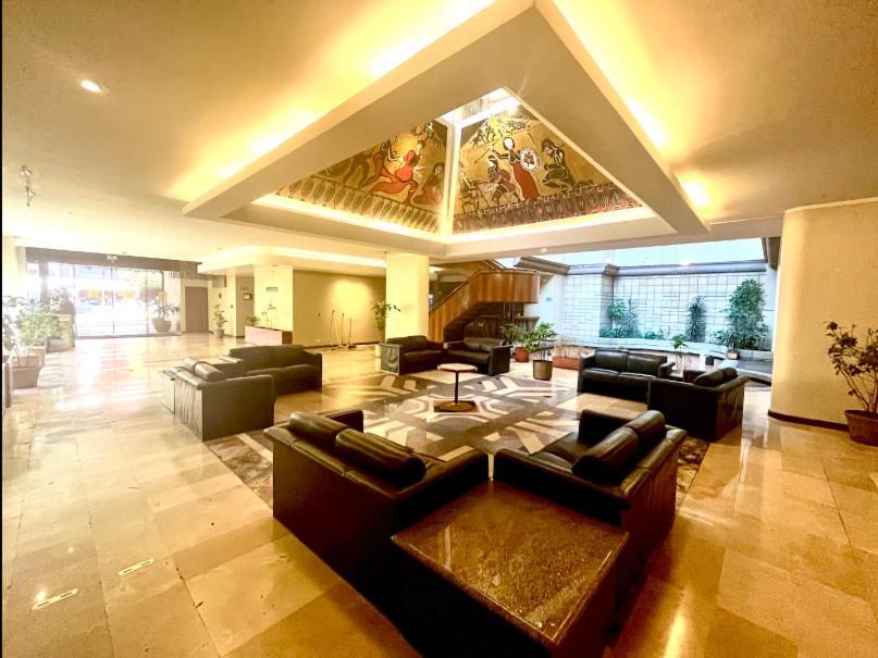 1420 Lujosa Habitacion - Hotel Akros Quito Bagian luar foto